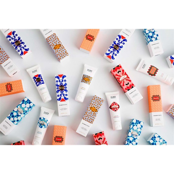 Chypre Cedar Poinsettia Hand Cream