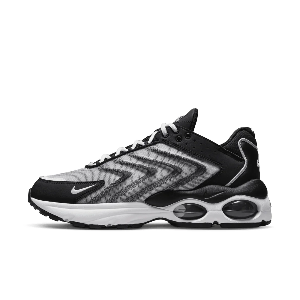 Nike Air Max TW DQ3984-001 / schwarz