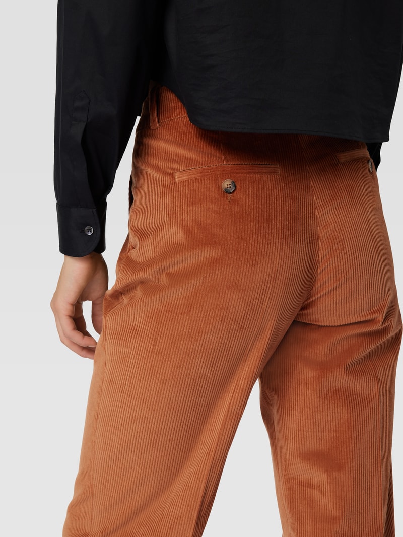 Hose in Cord-Optik in cognac