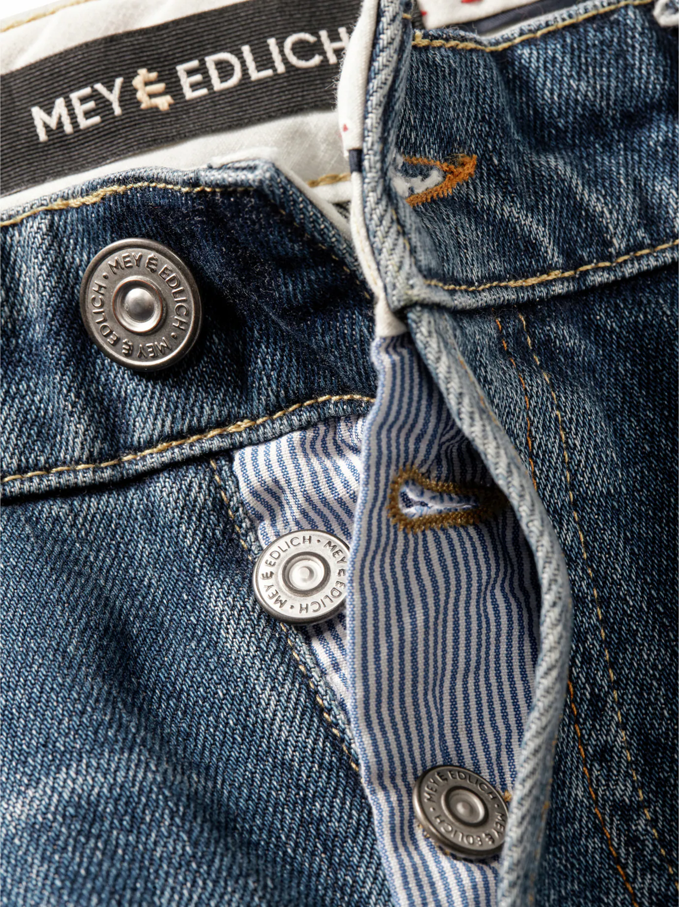 Fügsame Japan-Jeans