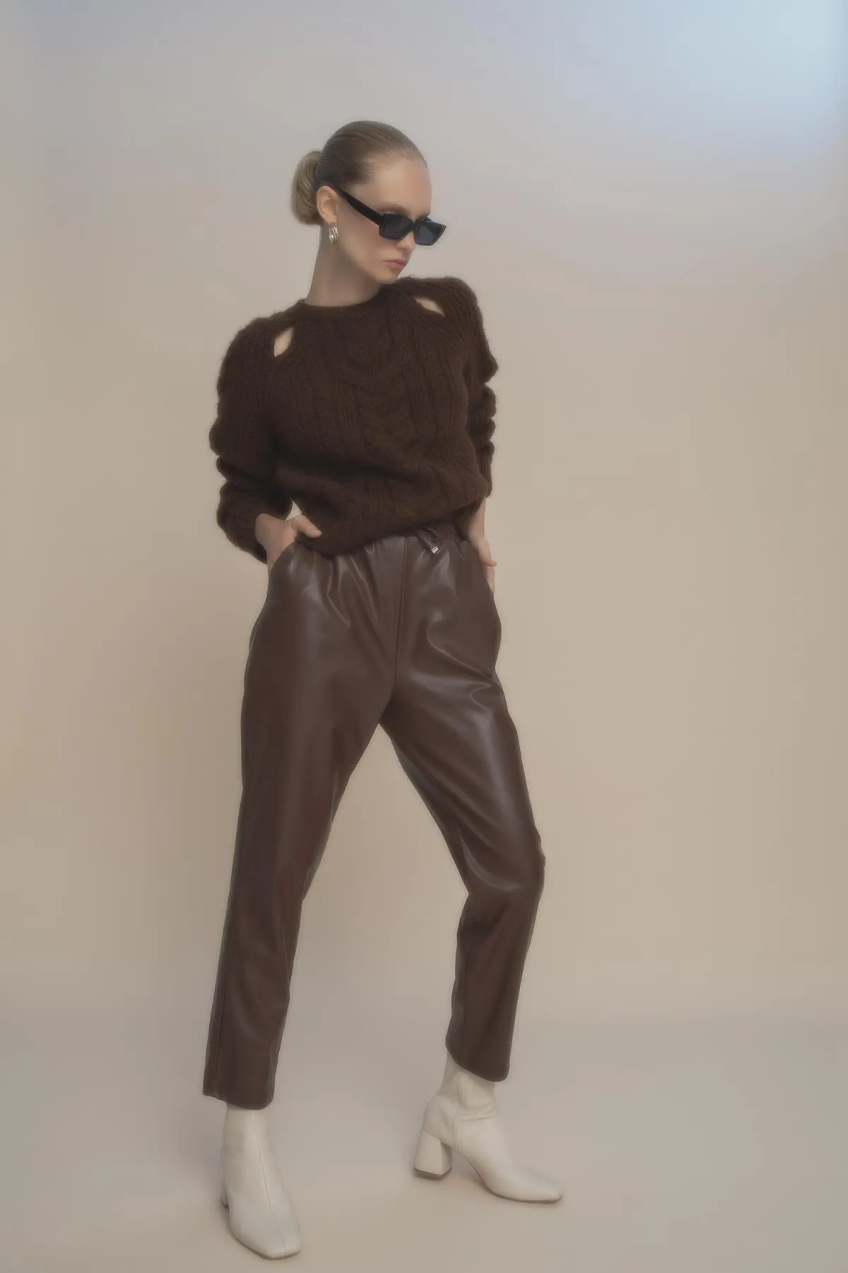 DeFacto  Hose aus Kunstleder mit hoher Taille und Joggertaschen