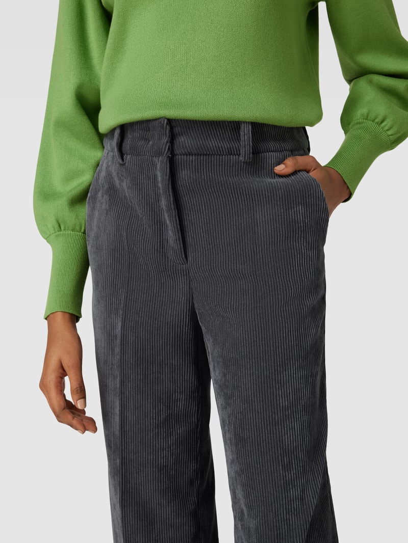 Cordhose mit Gesäßtaschen Modell 'AMELIE' in mittelgrau