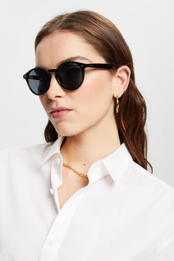 Sonnenbrille mit runden Gläsern