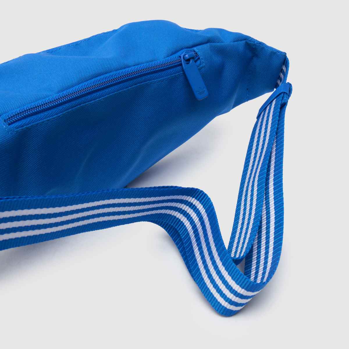 adidas fehér és kék eredeti övtáska