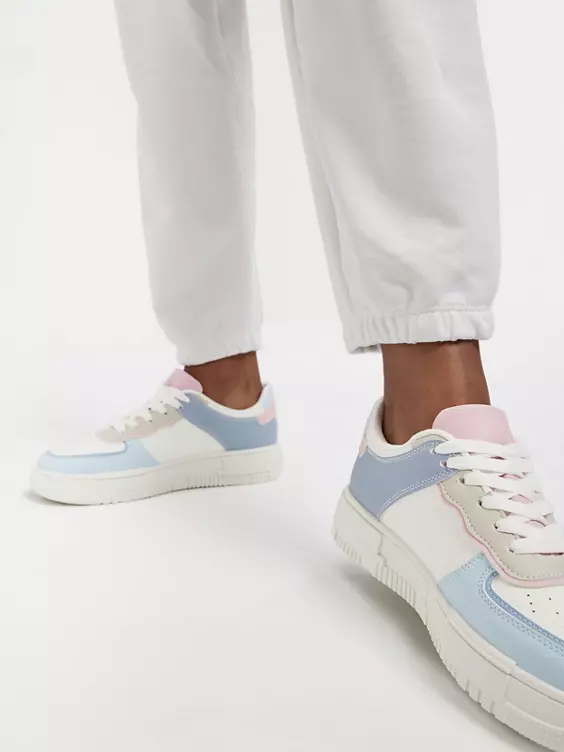 Graceland Sneaker