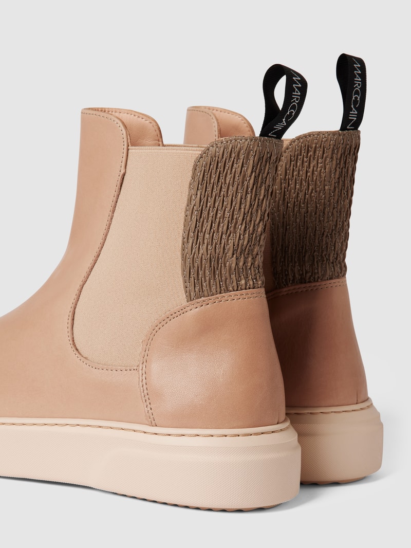 Chelsea Boots aus Leder in weiß