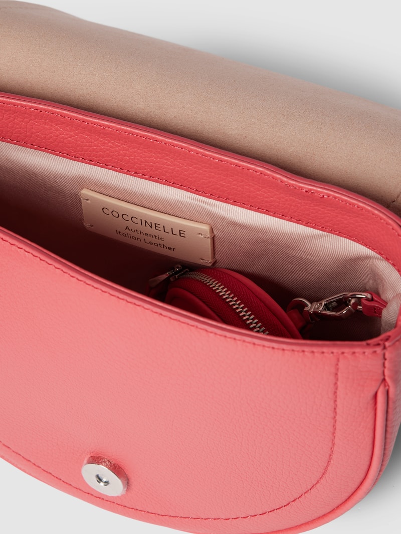 Saddle Bag mit Label-Detail Modell 'BLAIRE' in koralle