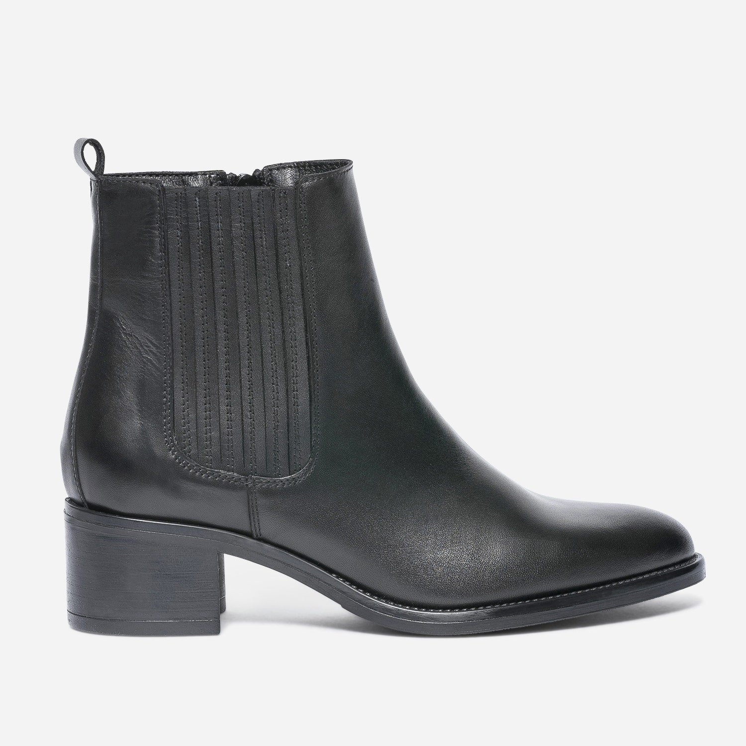 Boots noir en cuir avec élastique cousu