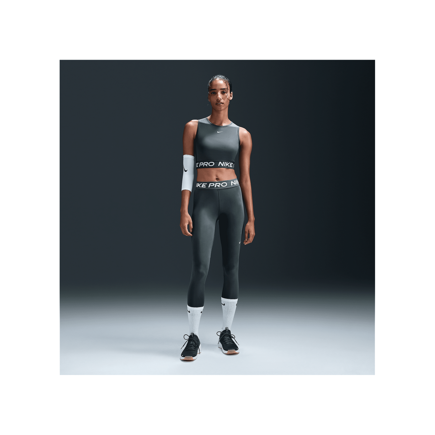 Nike Pro 365 Crop Tanktop Damen Grün F338