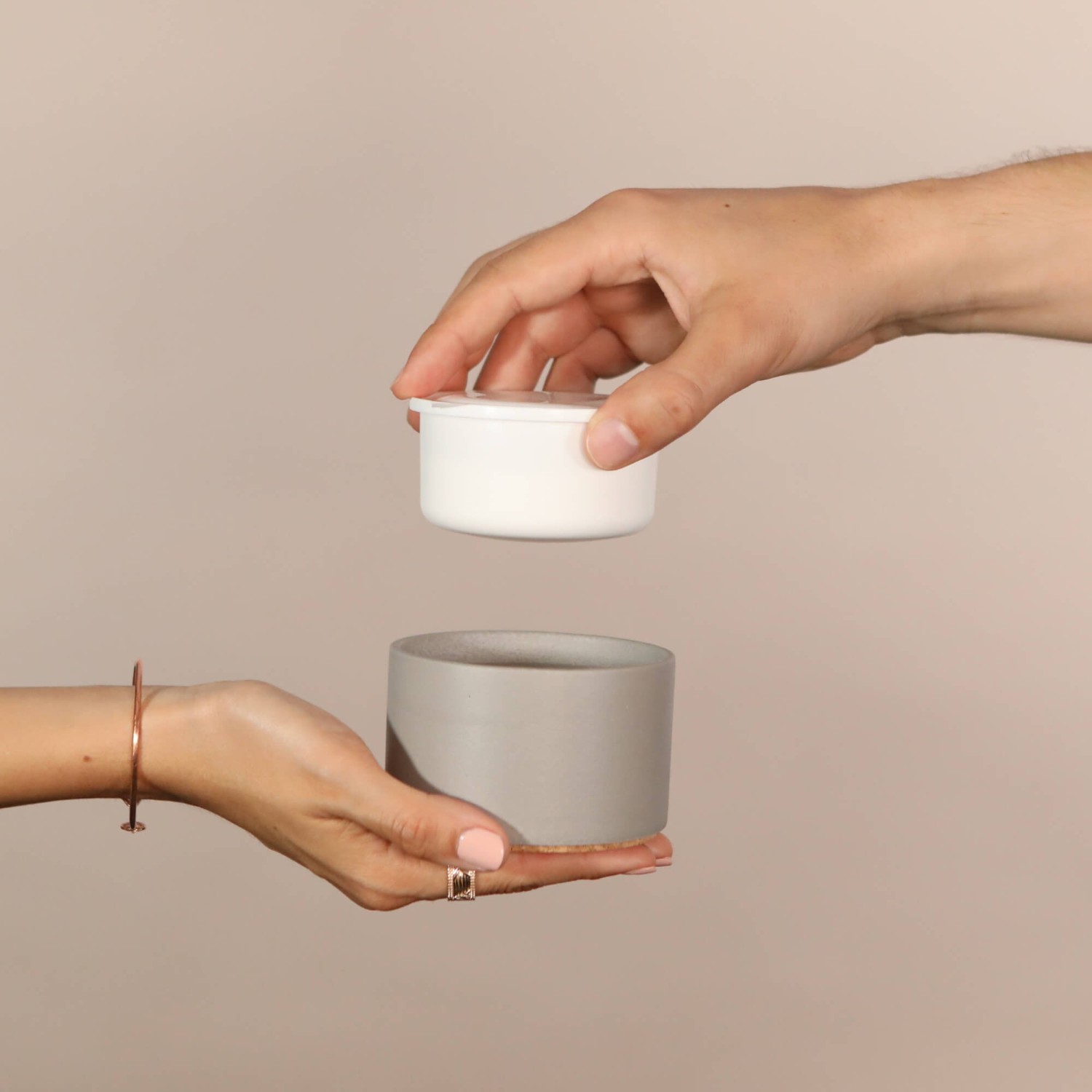 Luźny krem Eco-Refill Puder oczyszczający Tylko