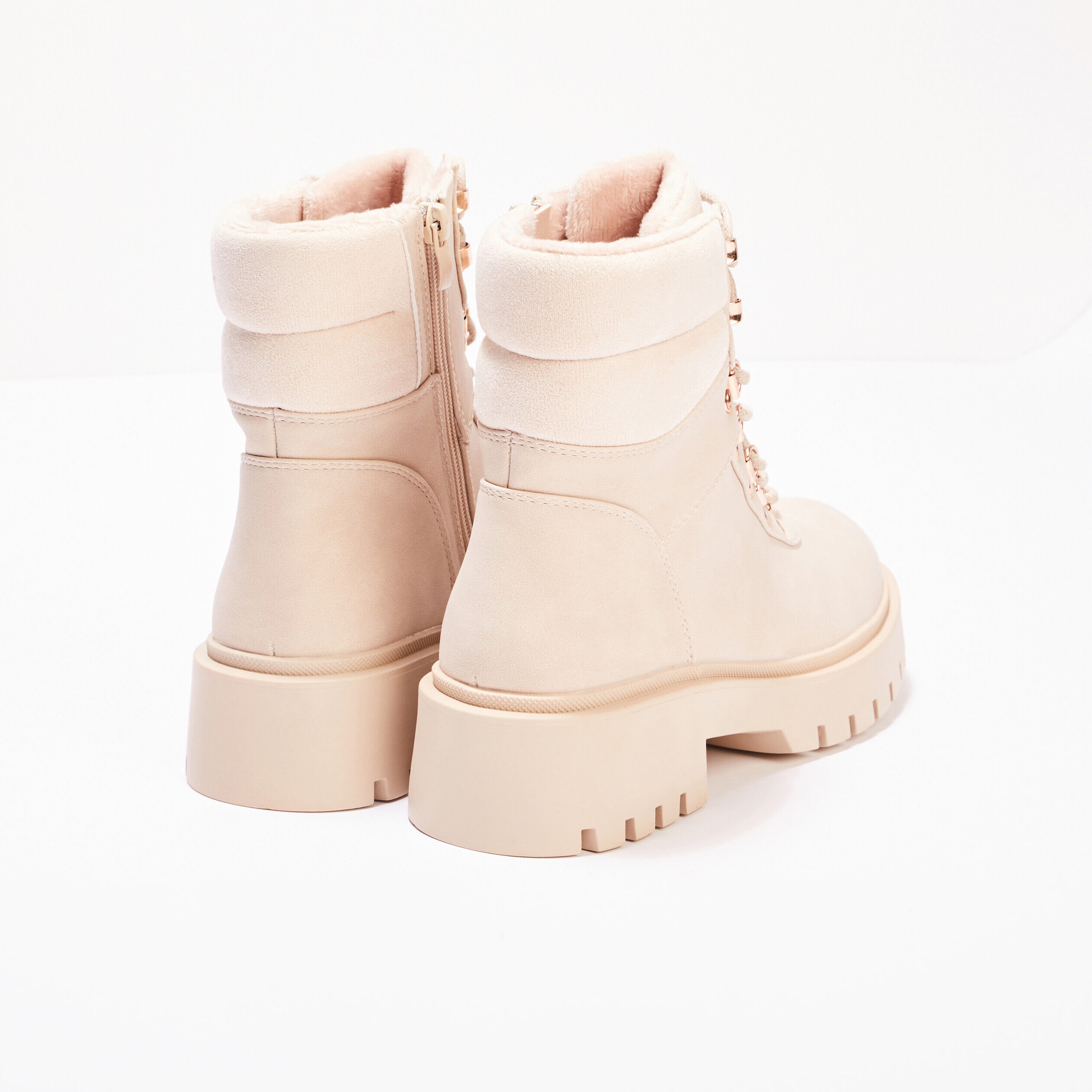 Bottines montagne crantée ivoire femme | Cache Cache