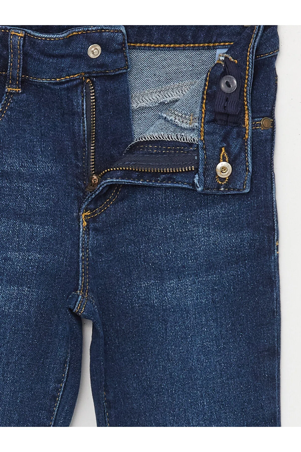 LC Waikiki  LCW Kids Basic Flare Leg Jeanshose für Mädchen