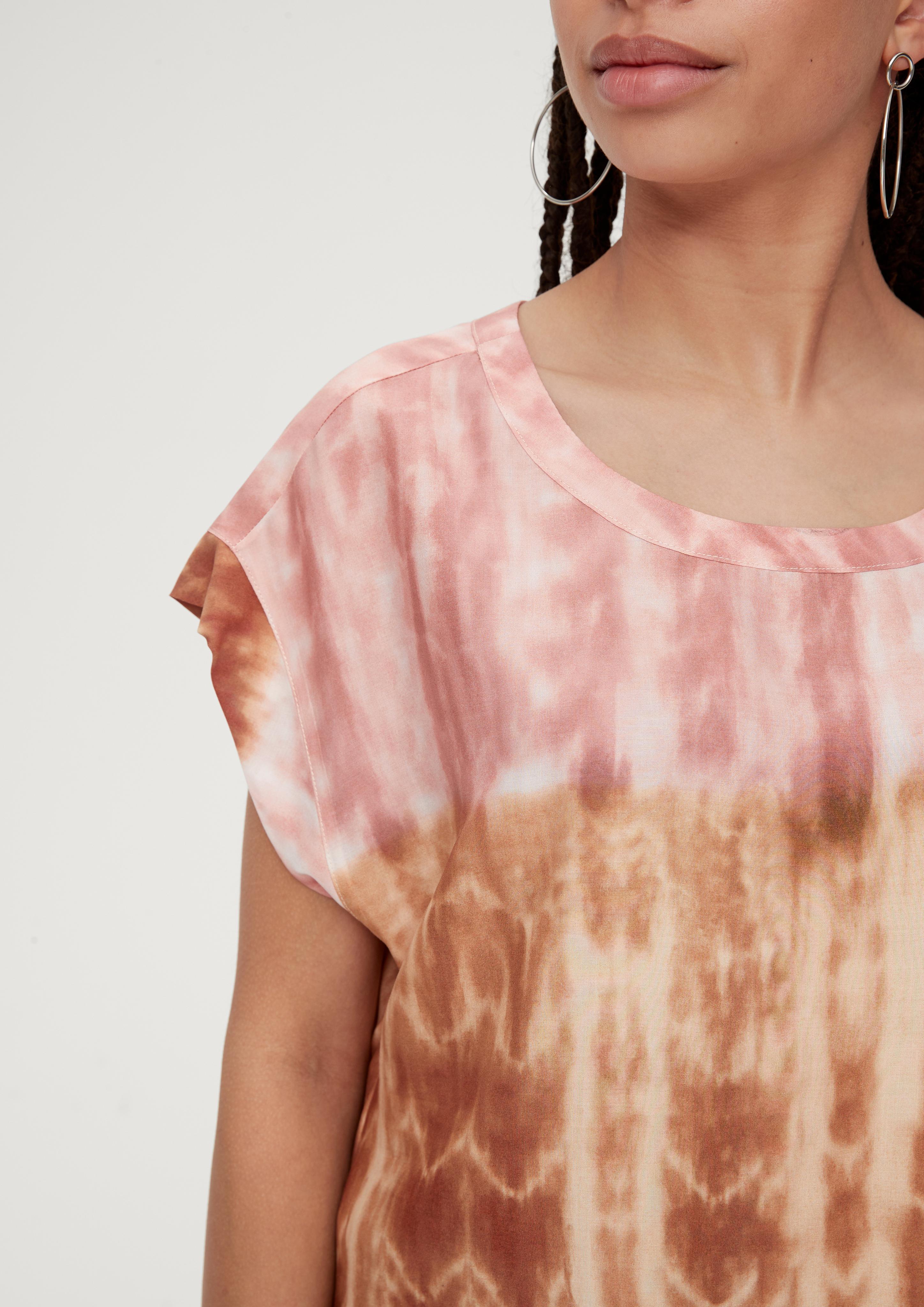 Viskosebluse mit Allover-Print  2130208-20A2