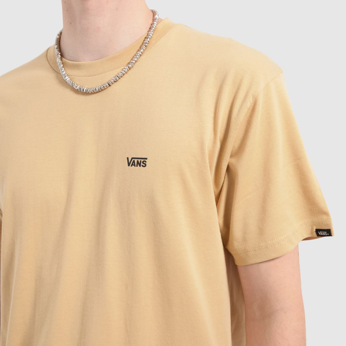 Vans bal mellkasú logós póló bézs színben