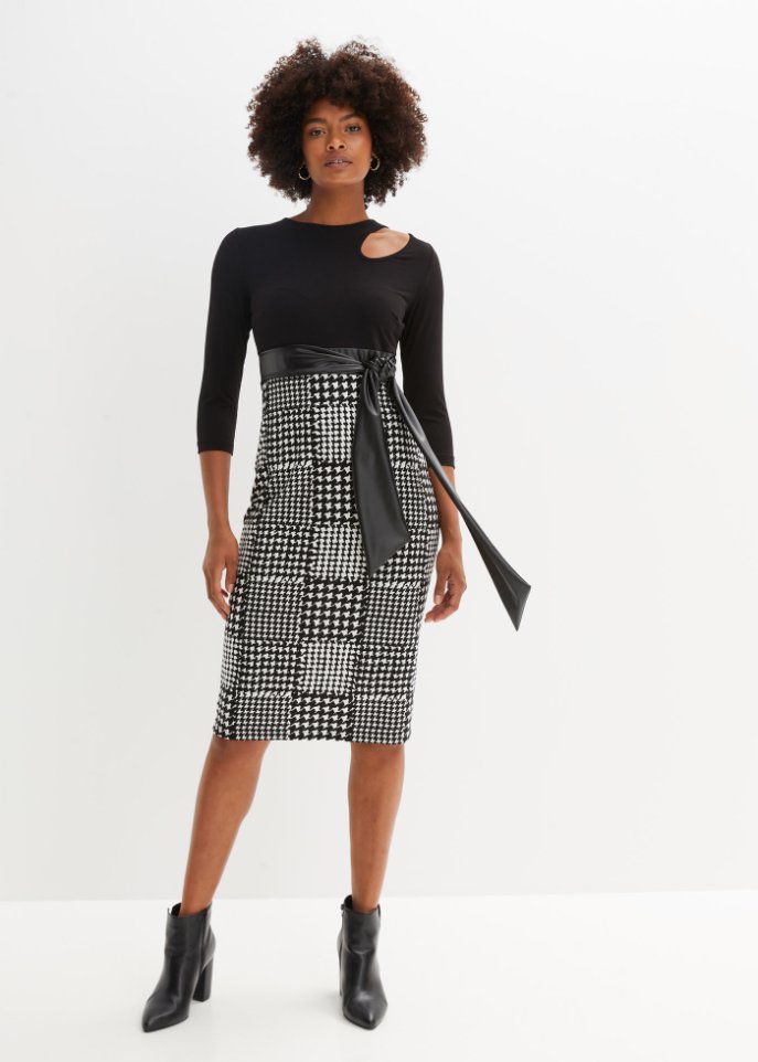 Midikleid mit Gürtel