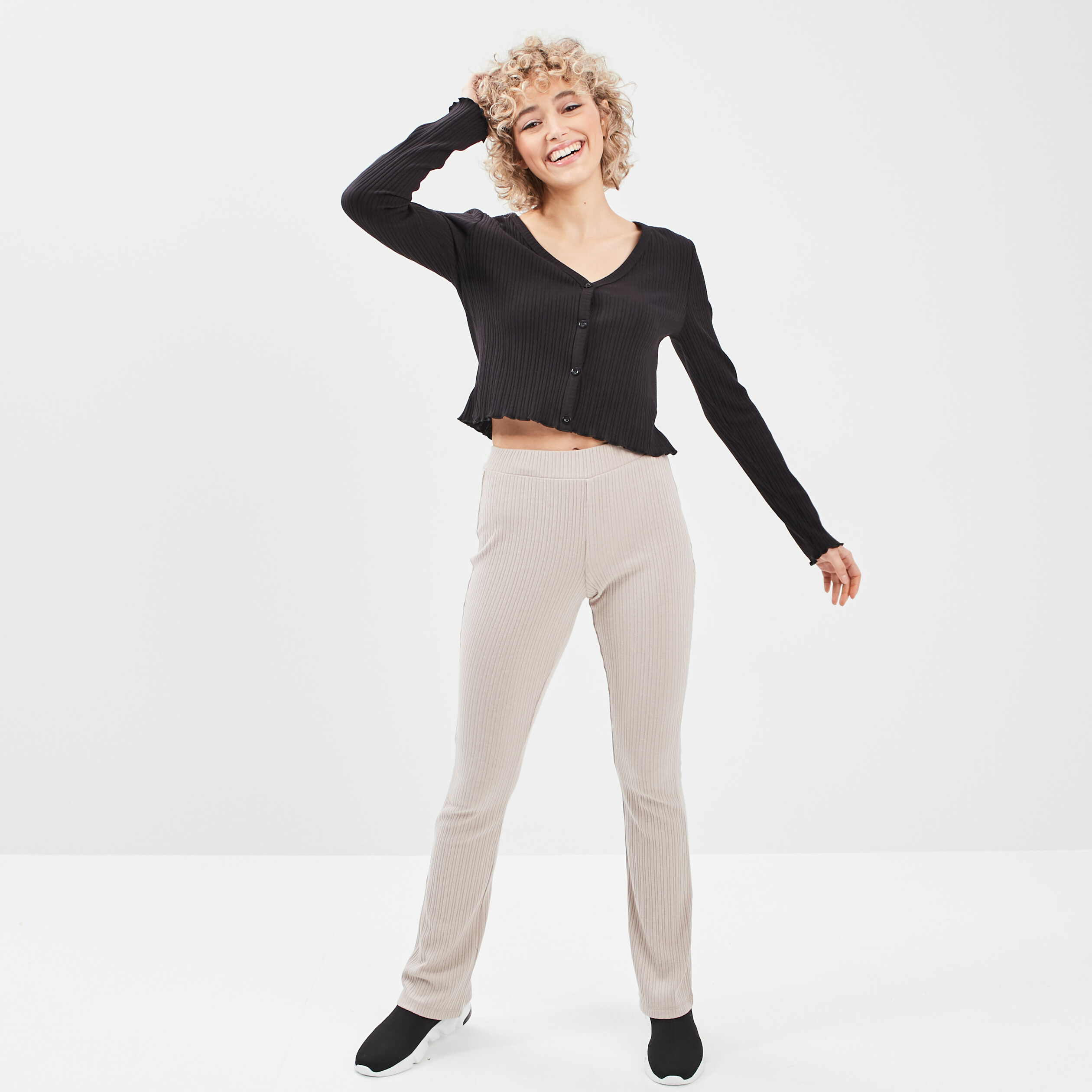 T-shirt cropped boutonné manches longues noir femme | La Halle