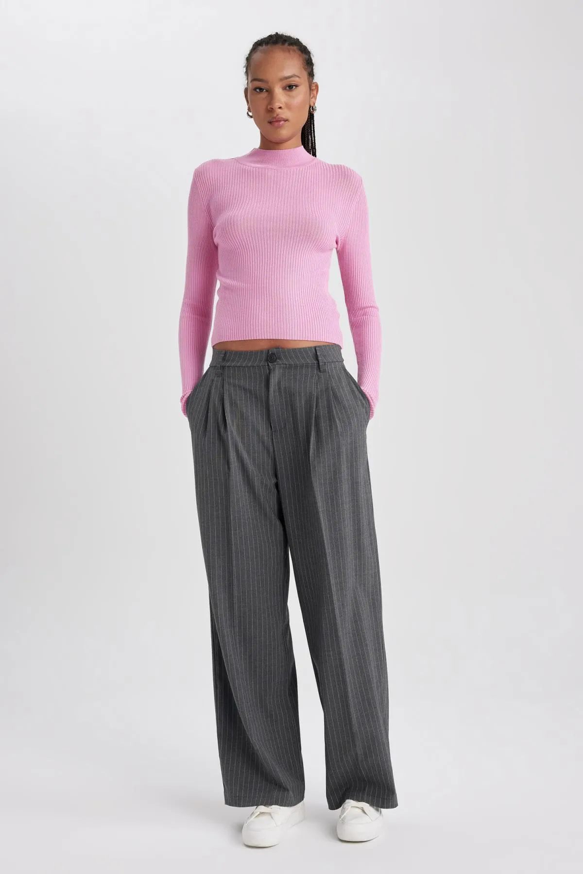 DeFacto  Hose mit weitem Bein, zwei Taschen, hoher Taille und Kragen in Standardlänge B0893ax23au