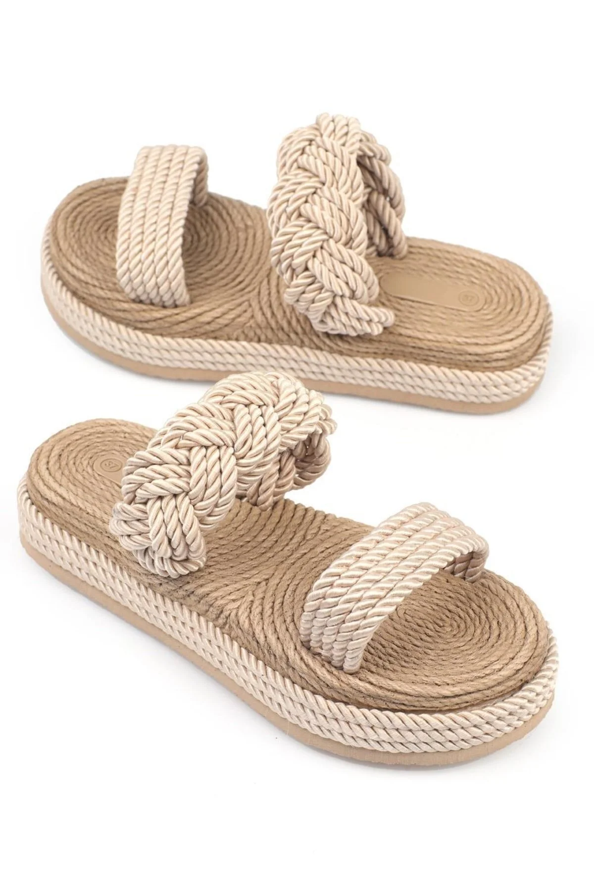 Capone Outfitters  Capone Wedge Heel Stringed Skin Damenhausschuhe