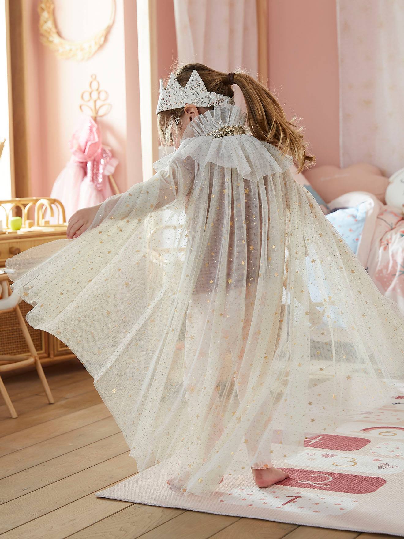 Cape à paillettes + baguette blanc