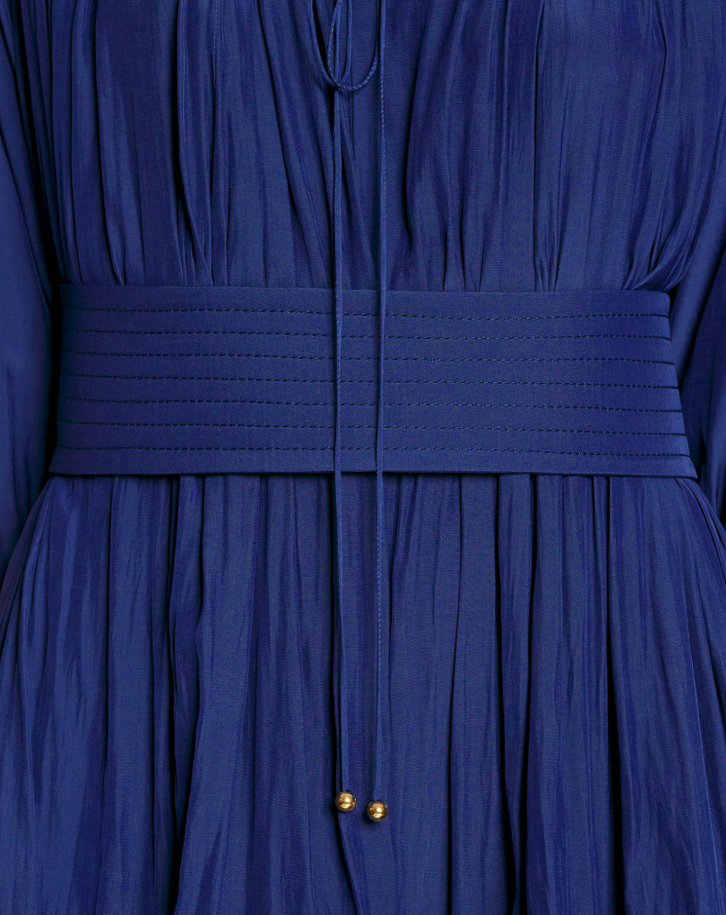 ROBE CHARMEUSE COURTE