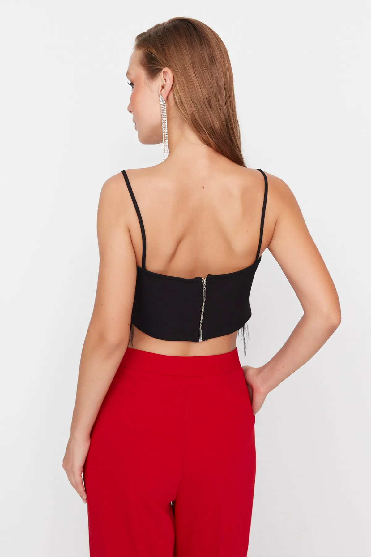 Trendyol Collection  Schwarzes, detailliertes, bauchfreies Bustier von Otriş TPRAW23BS00044