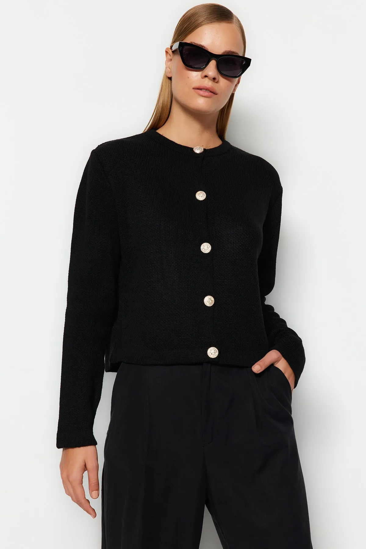 Trendyol Collection  Schwarzer Basic-Strickcardigan TWOAW24HI00090