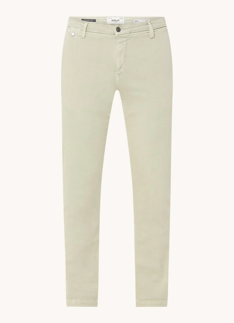 Pantaloni chino Benni Replay cu croială clasică și buzunare laterale.