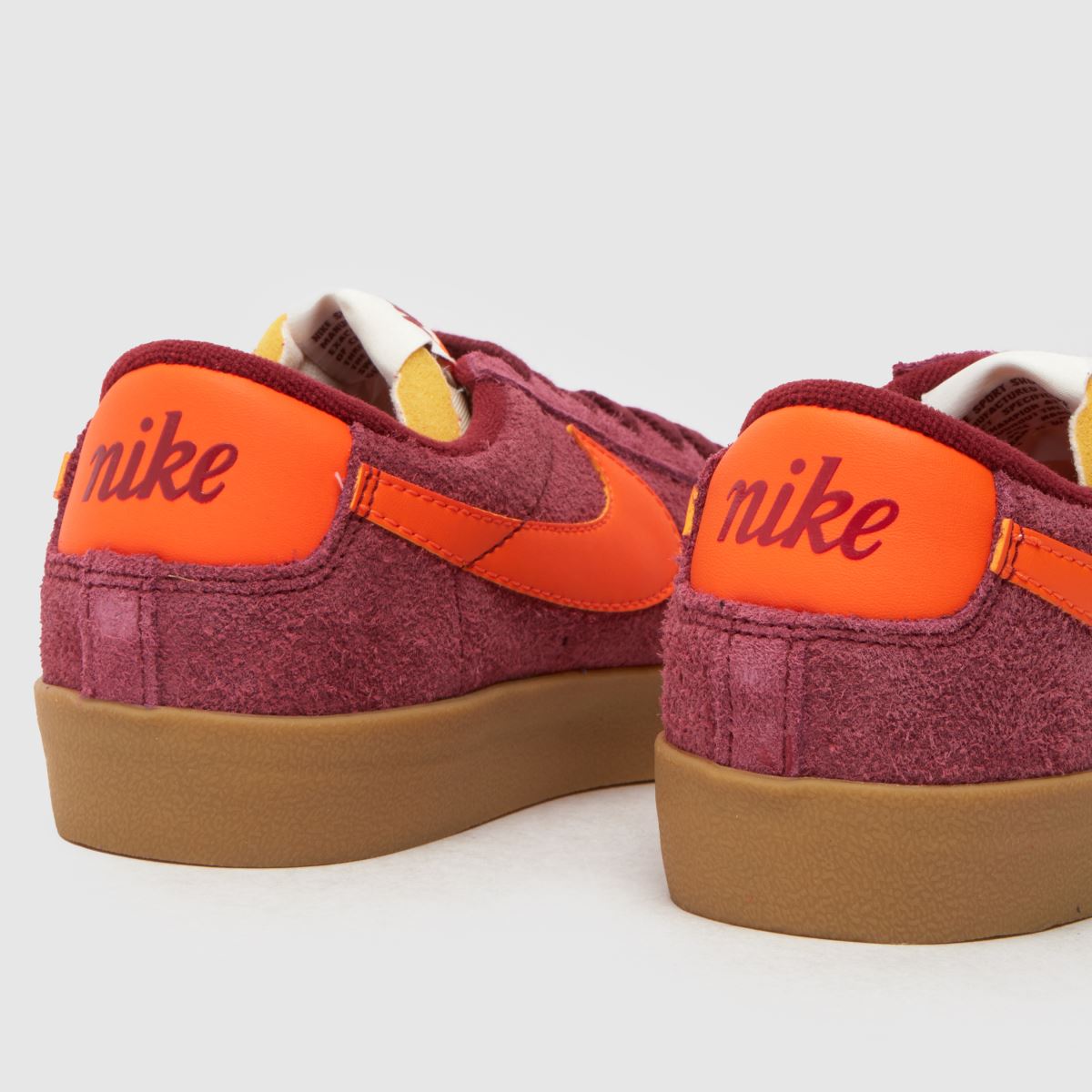 Nike Blazer Low 77 – Vinröda vintage-sneakers