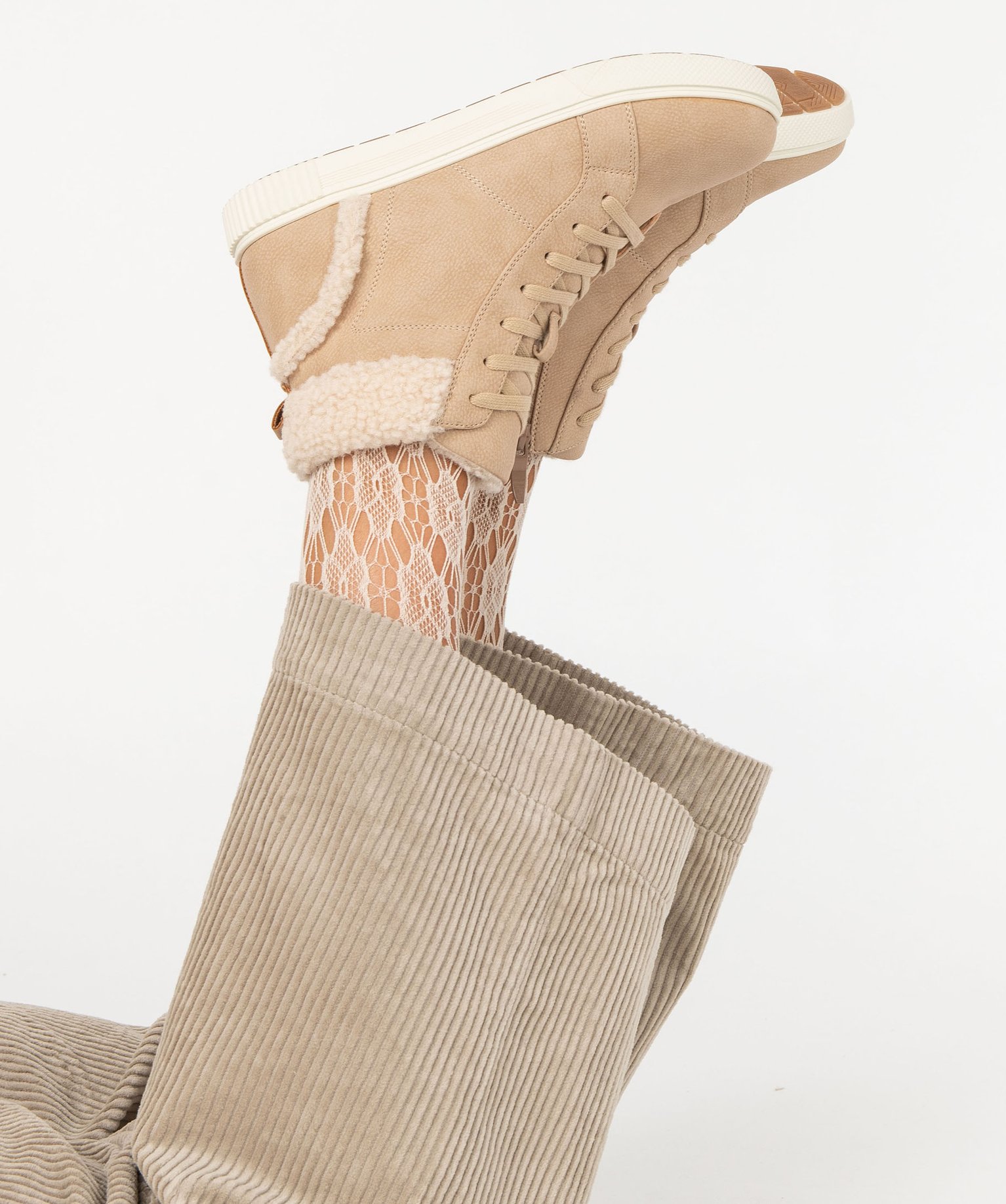 Baskets femme mid-cut unies à col sherpa beige | GEMO