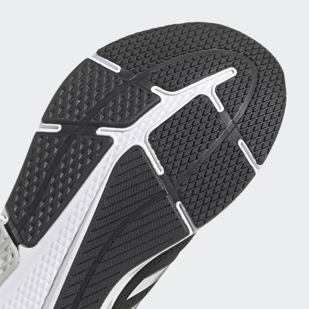 adidas Questar GY2259 / schwarz