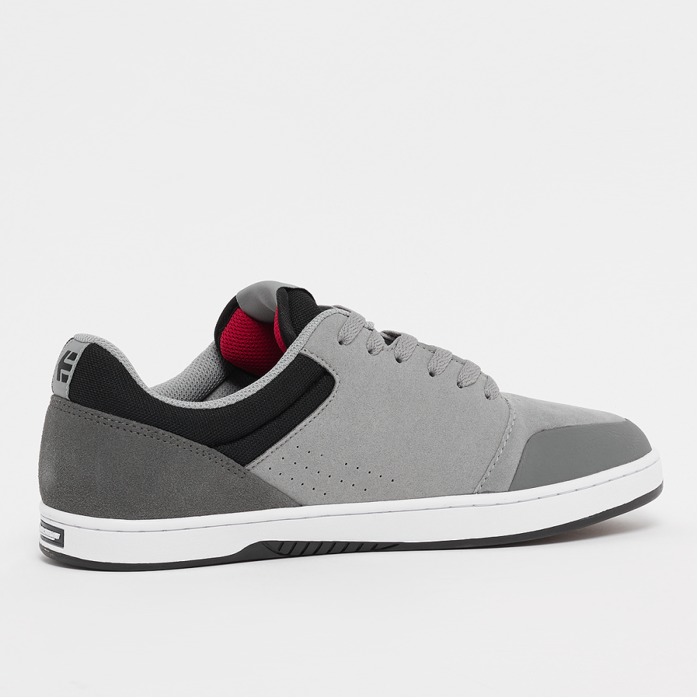 Etnies Marana 4101000403 035 / grau
