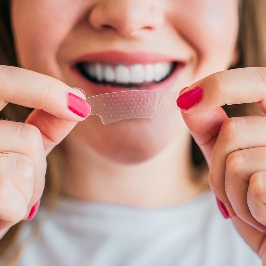 Zahnaufhellungsstreifen ohne Peroxidantien
