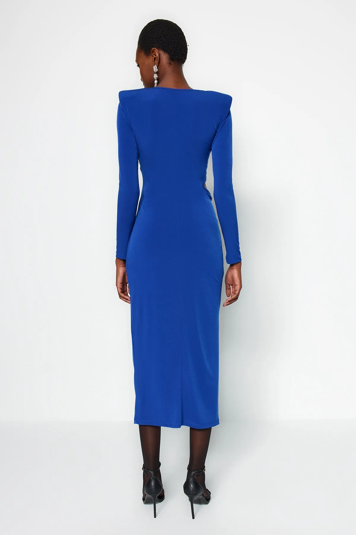 Trendyol Collection  Saks Cut-Out Detailliertes Gestricktes Abendkleid TPRAW23EL00272
