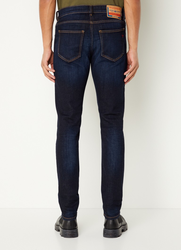 Vaqueros slim fit D-Strukt de Diesel, spălare închisă la culoare