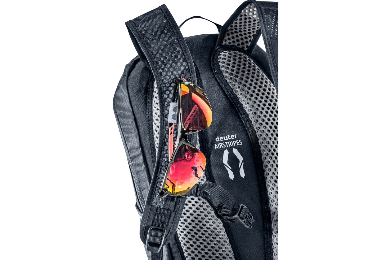 deuter Race