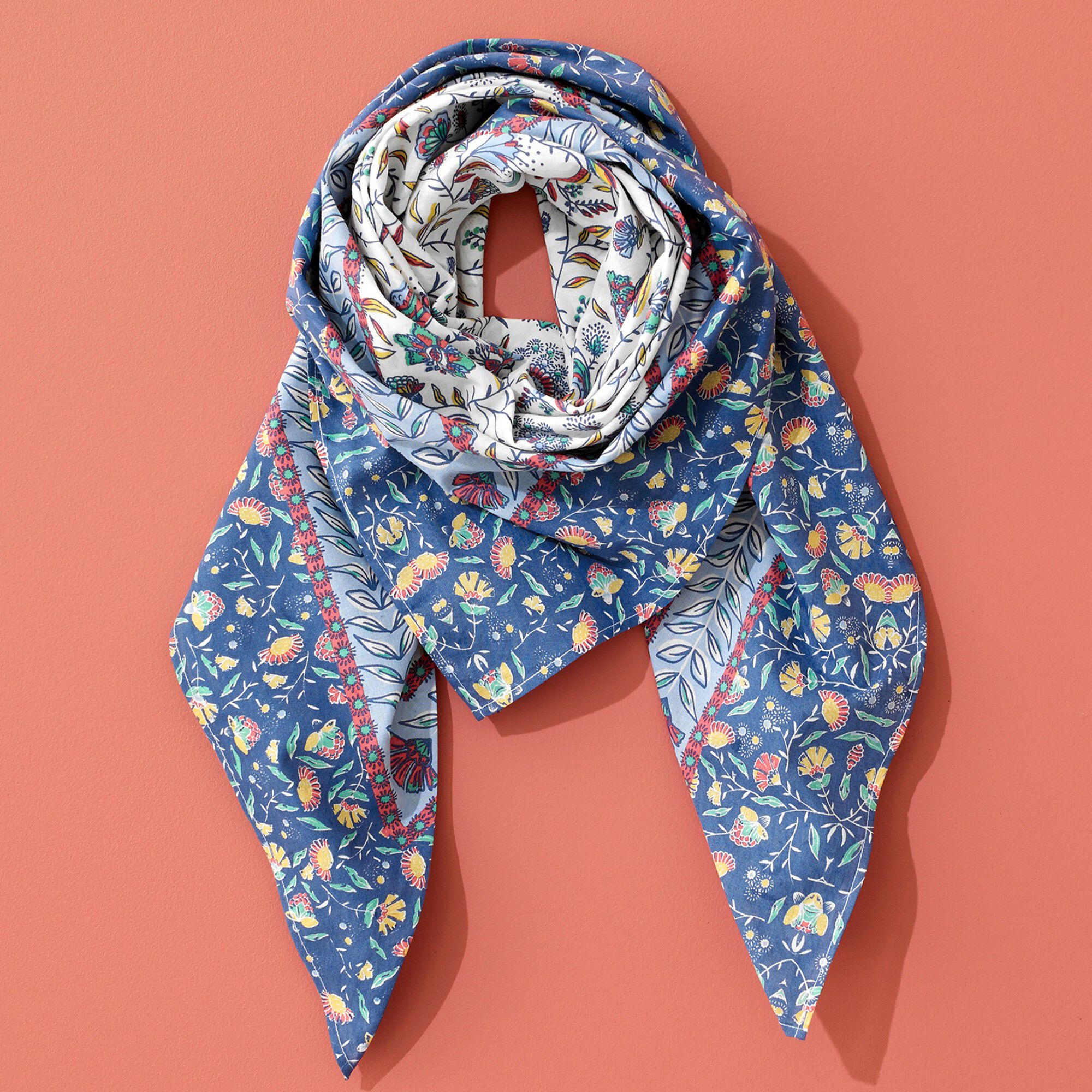 Foulard carré imprimé floral Indian Summer