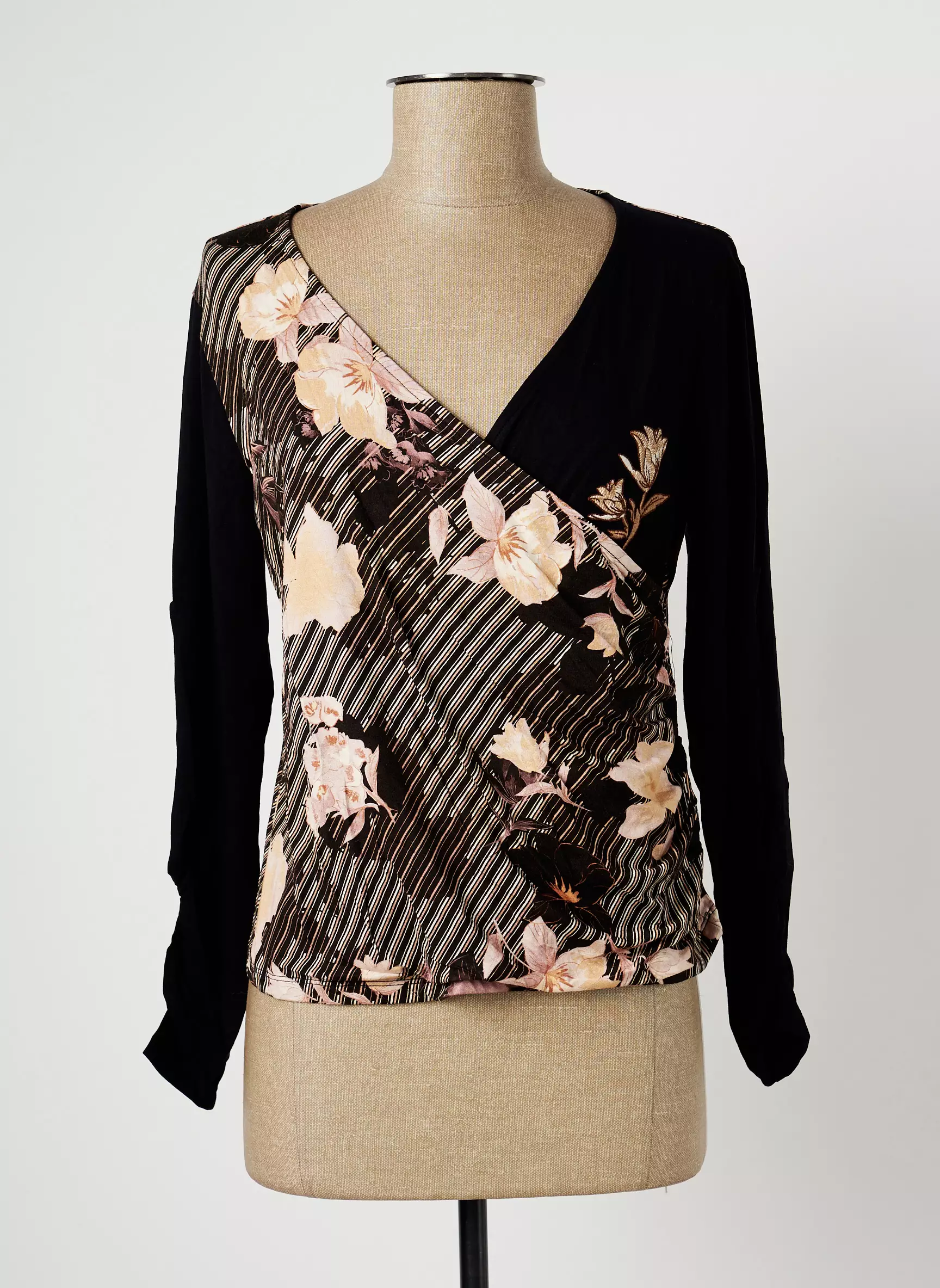 Paul Brial Tshirts Femme couleur noir