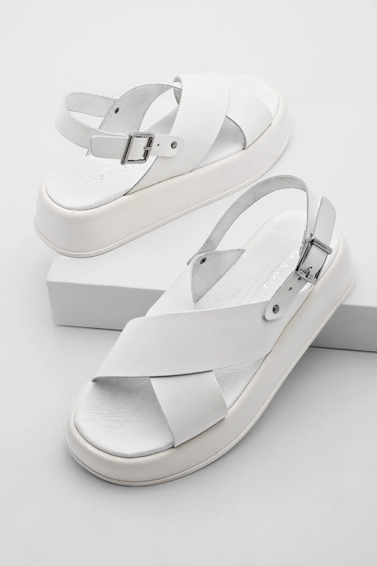 Marjin  Sandalette - Weiß - Flacher Absatz