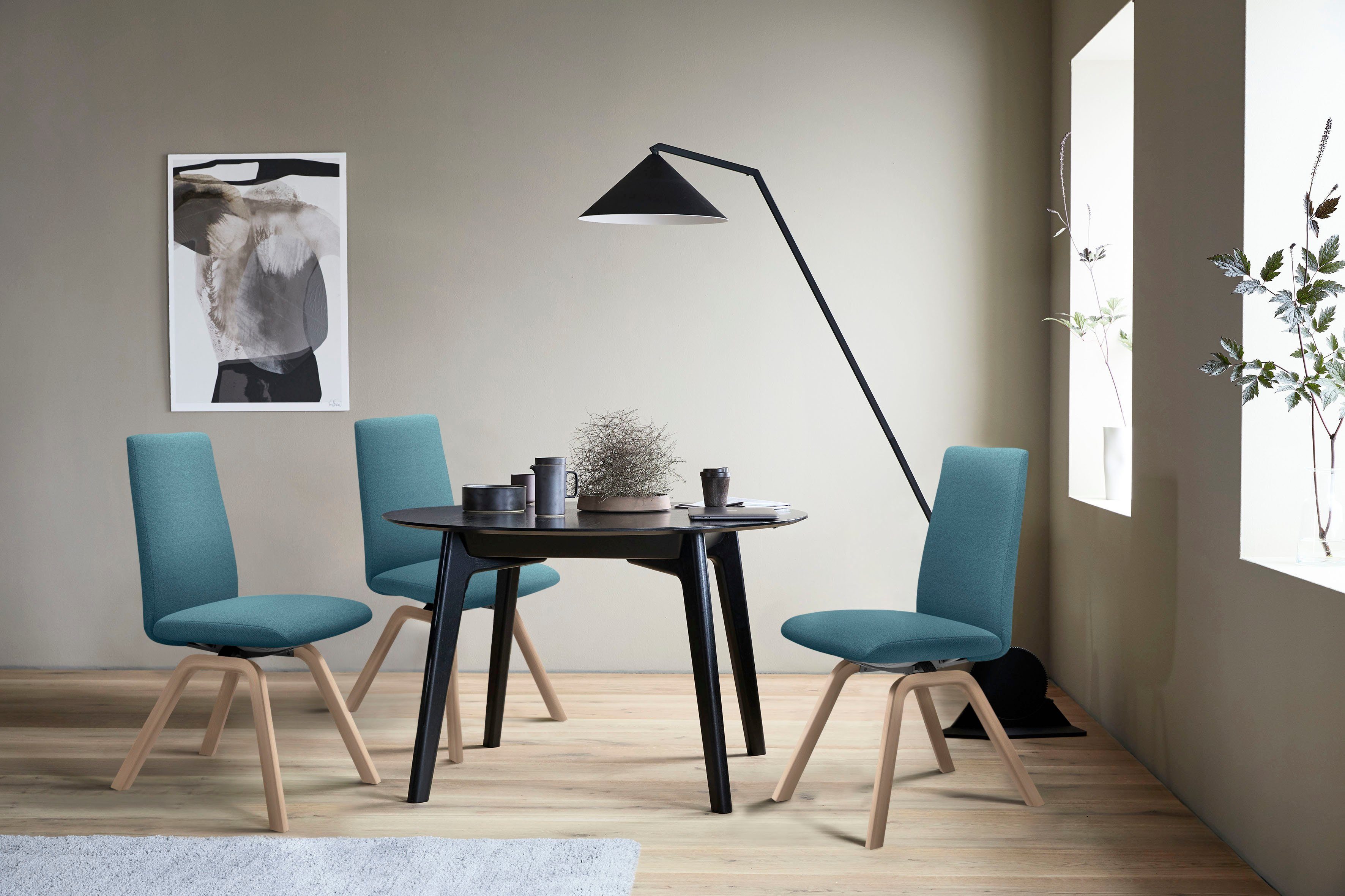 Stressless® Polsterstuhl Laurel, Low Back, Größe L, mit schräggestellten Beinen in Walnuss