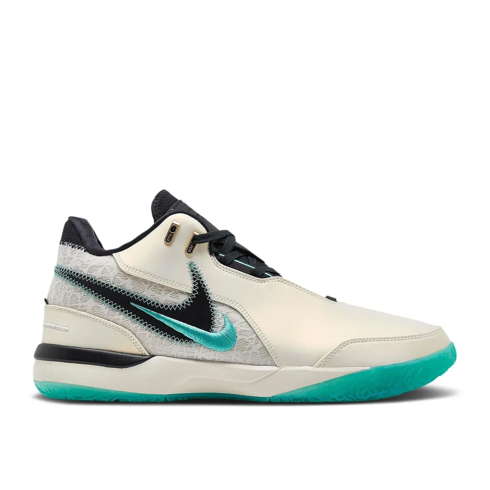 Nike Liverpool F.C. x Nike LeBron NXXT Gen AMPD Light Orewood FJ1566-101 / weiss