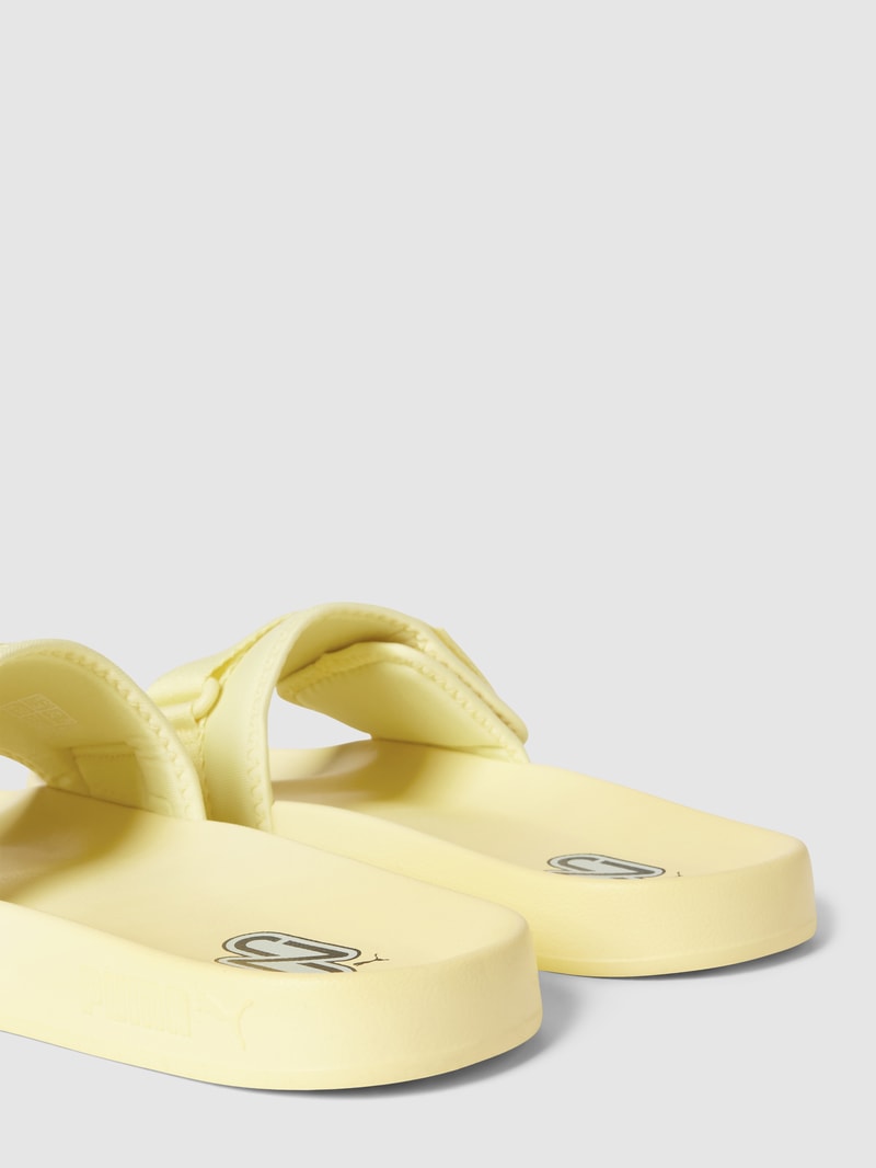 Slides mit Label-Details Modell 'Leadcat' in gelb
