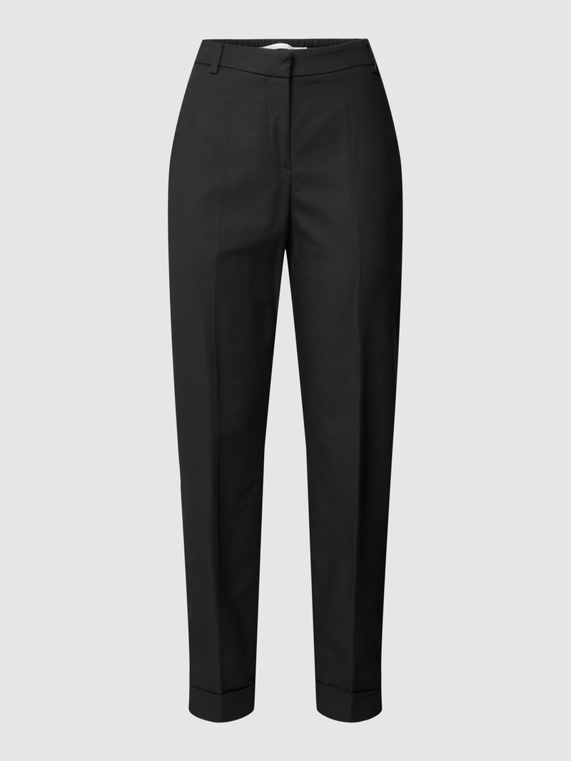 Bundfaltenhose mit seitlichen Eingrifftaschen Modell 'Aiana' in schwarz