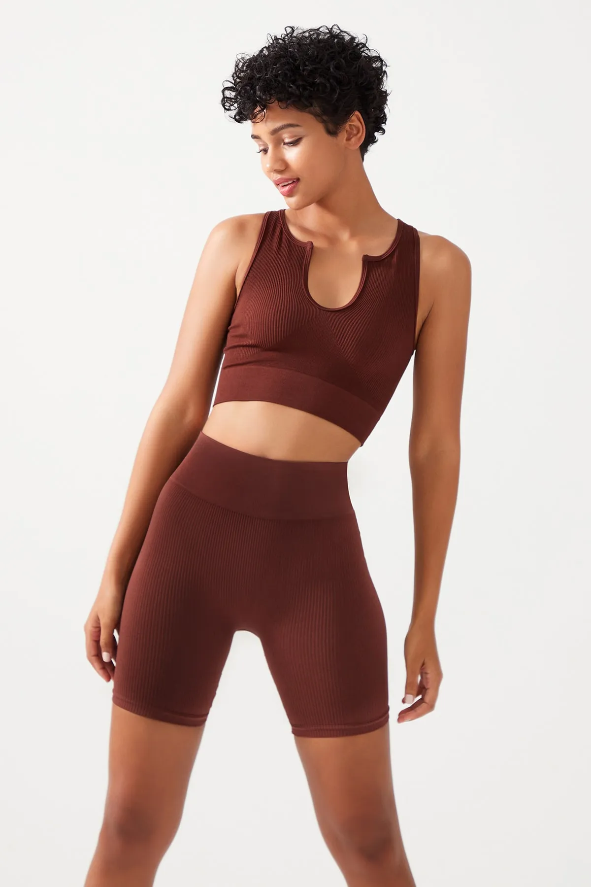 LOS OJOS  Braunes, geripptes, bauchfreies Bustier-Top mit U-Ausschnitt für Damen