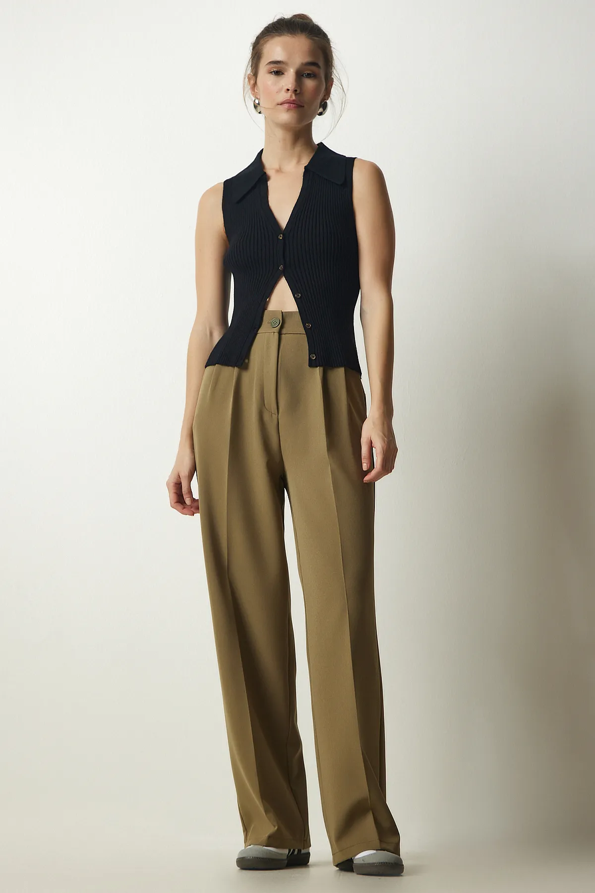 Happiness İstanbul  Khakifarbene Palazzo-Hose mit Taschen für Damen DW00001