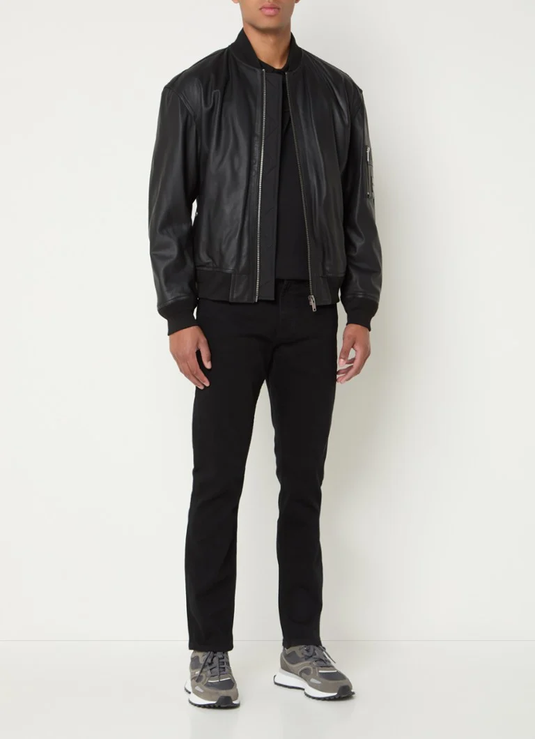 Jachetă bomber HUGO BOSS Juge din piele de miel, cu buzunare laterale.