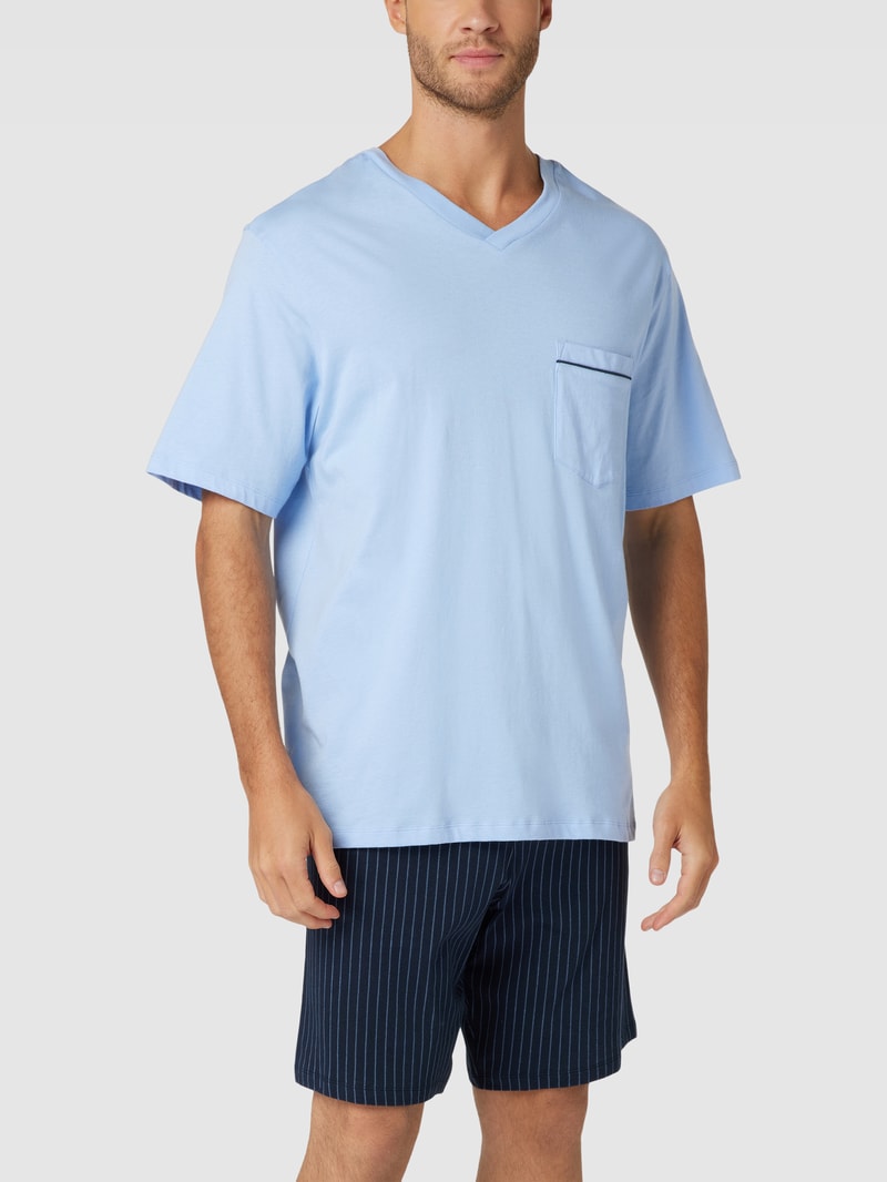 Pyjama mit Streifenmuster in hellblau