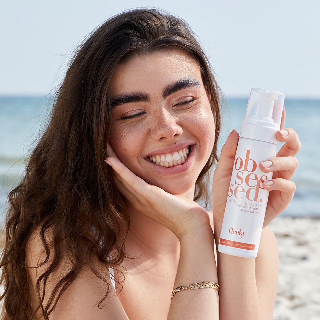 Mousse autobronceadora Fleeky - Tez dorada para rostro y cuerpo