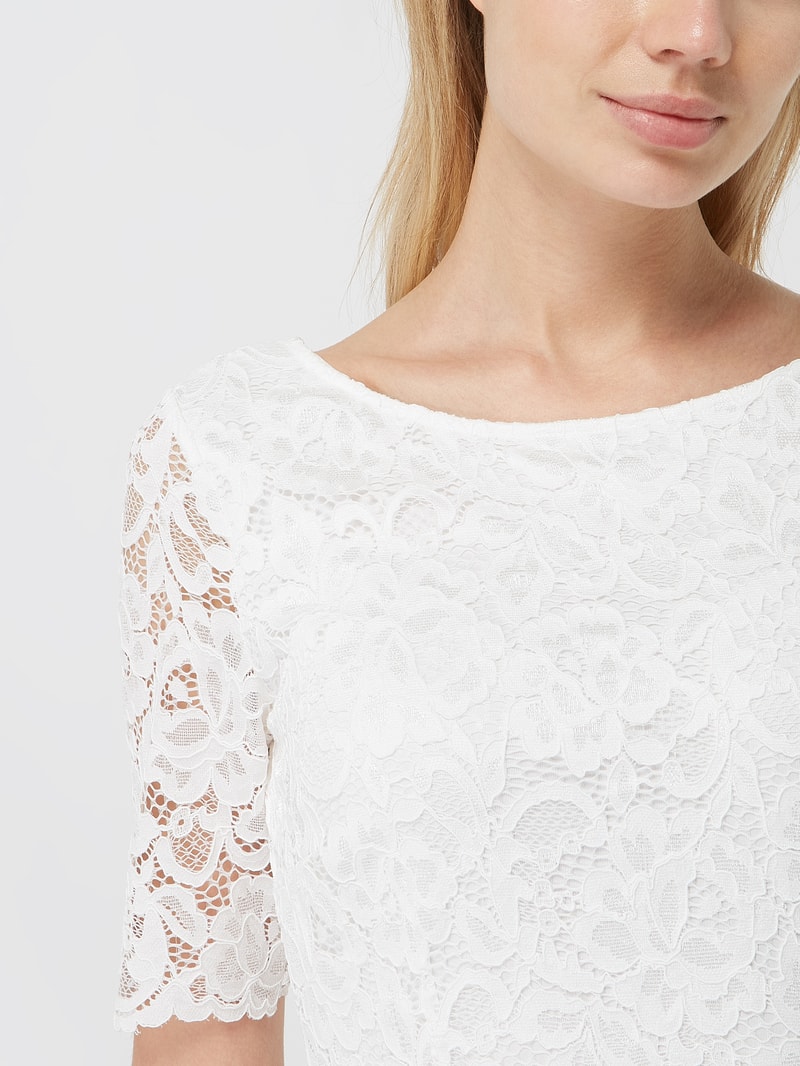 Abendkleid aus floraler Spitze und Chiffon in offwhite