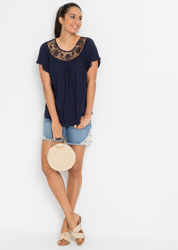 Bluse mit Spitze