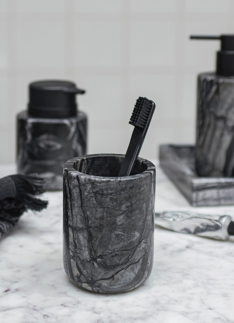 Mette Ditmer Marble porta spazzolini in marmo